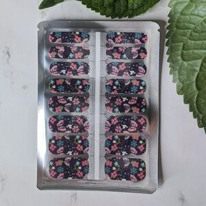 5 for $15 Nail Wraps - Butterfly's in the Garden